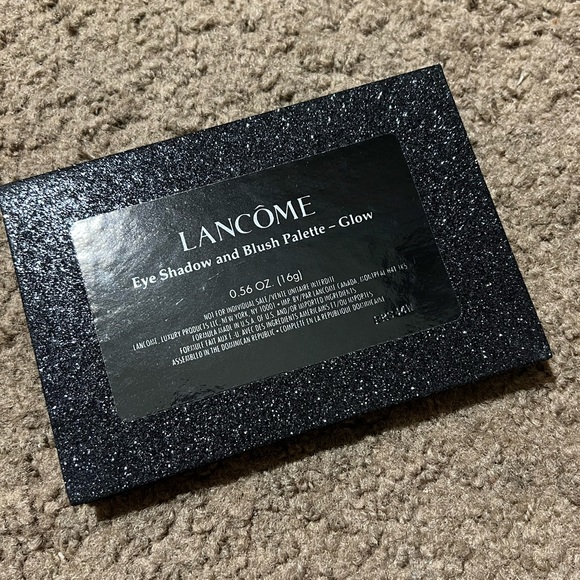 Lancome Eye Shadow and Blush Palette-Glow - Picture 3 of 3